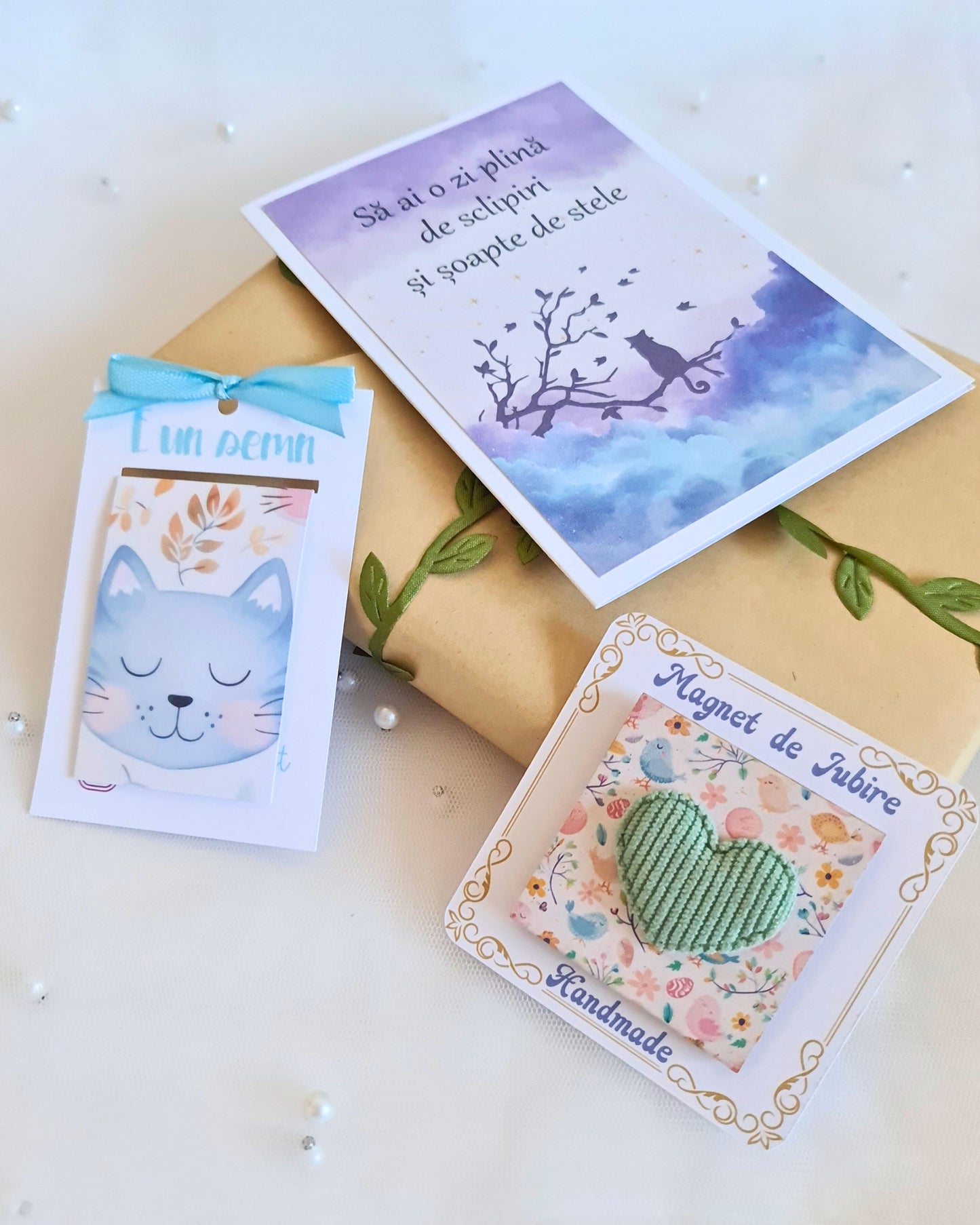 Set Cadou Handmade „Șoapte de Stele” - Magnet Inimă 3D, Semn de Carte și Felicitare pentru Ea