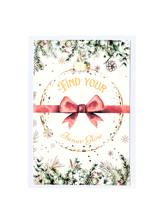 Felicitare festiva cu mesaj si ilustratie cu glob si funda rosie pentru saratorile de iarna