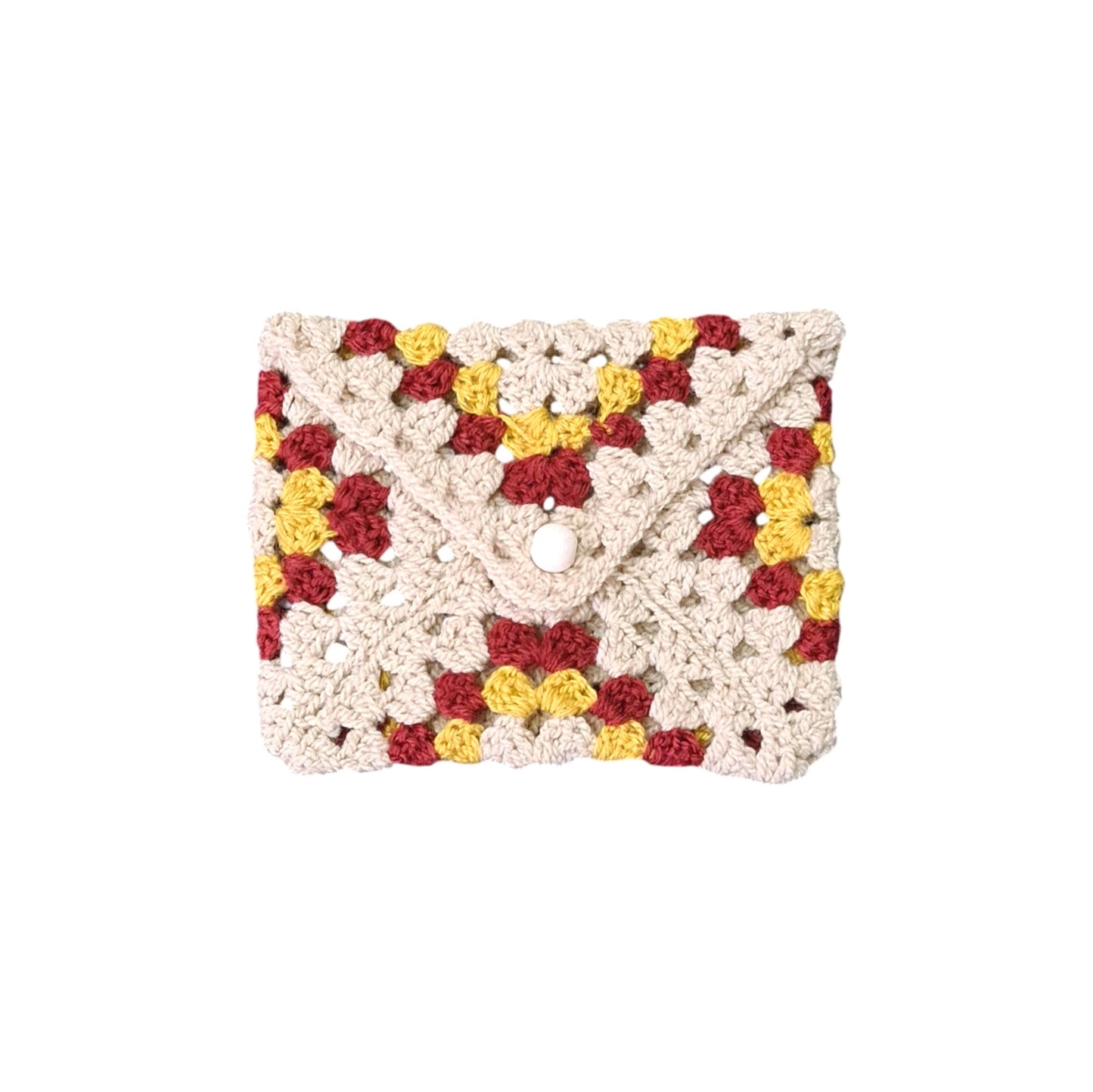 Husă de carte croșetată handmade cu model triunghiuri, în culori crem, roșu burgund și galben, unicat, ideală pentru protejarea cărților și iubitorii de lectură din România.