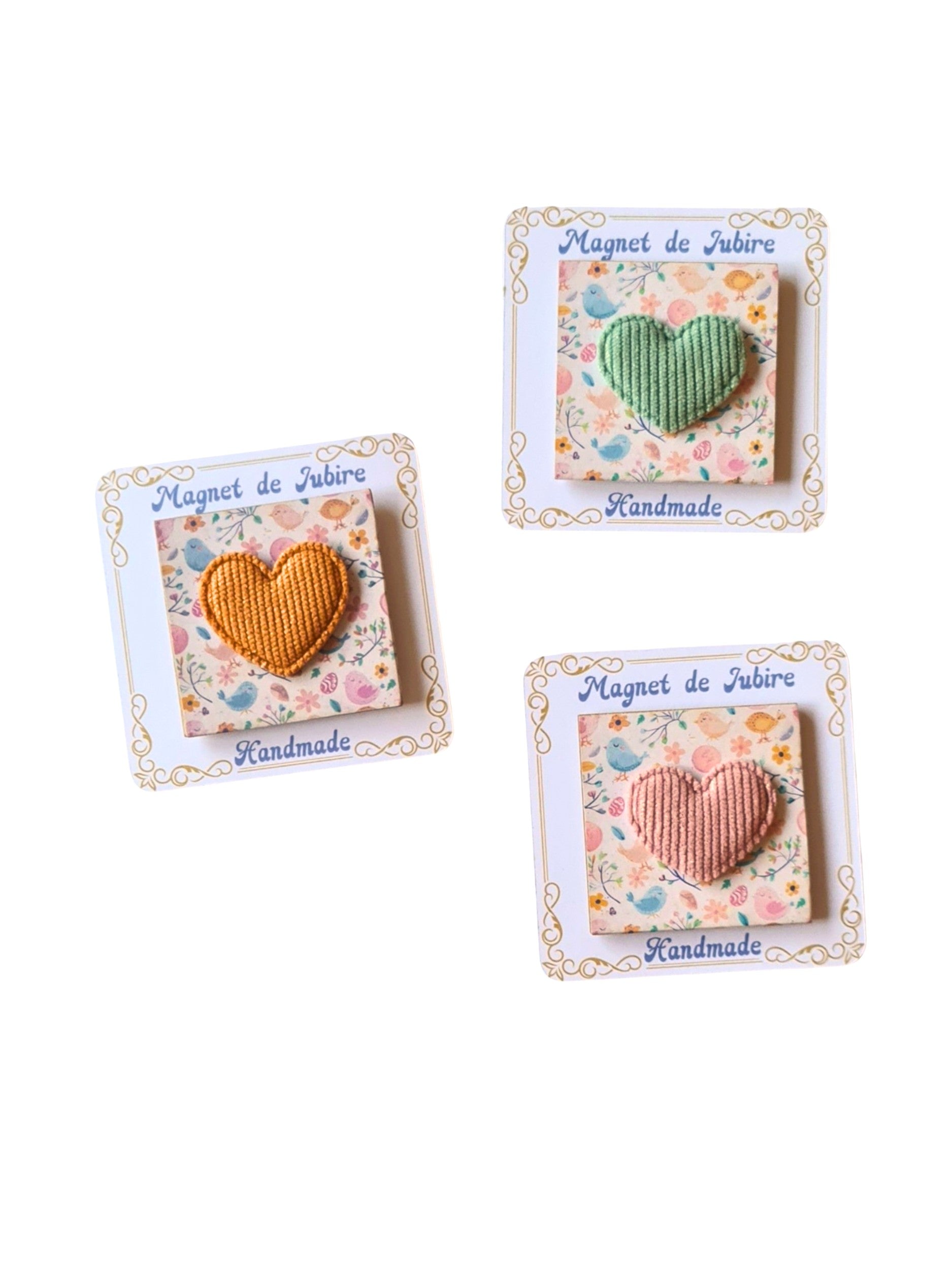 magneti din lemn handmade cu inimioare colorate roz, verde si portocaliu