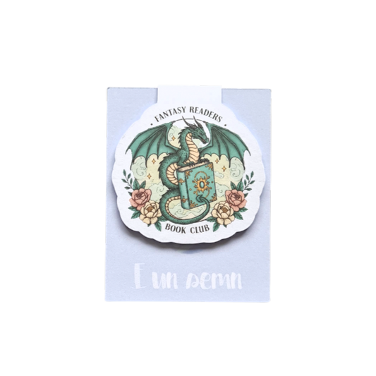 Semn de carte magnetic cu ilustrație de dragon verde, accesoriu cadou pentru fanii de cărți fantasy și mitologie.