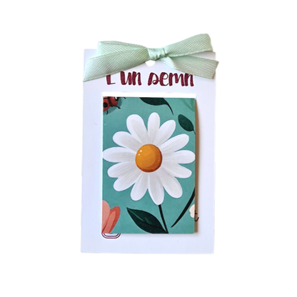 Semn de Carte Magnetic Floare Albă